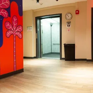 Jazz On Columbus Circle Hostel New York