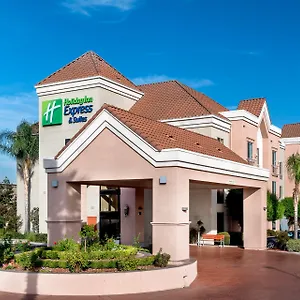 Hotel Express & By Ihg, Lathrop