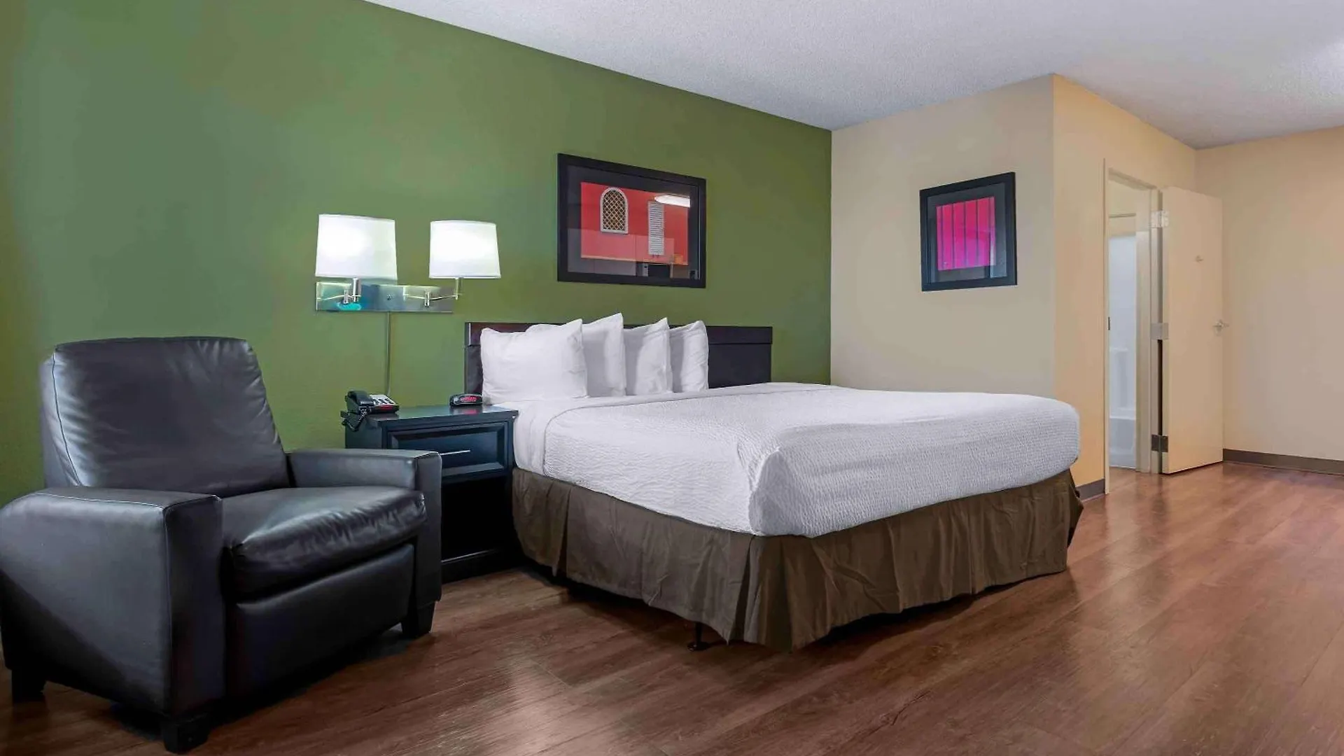 Extended Stay America - Sacramento - Arden Way Hotel